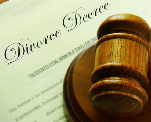 What are Legal Differences Between Divorce and Separation?